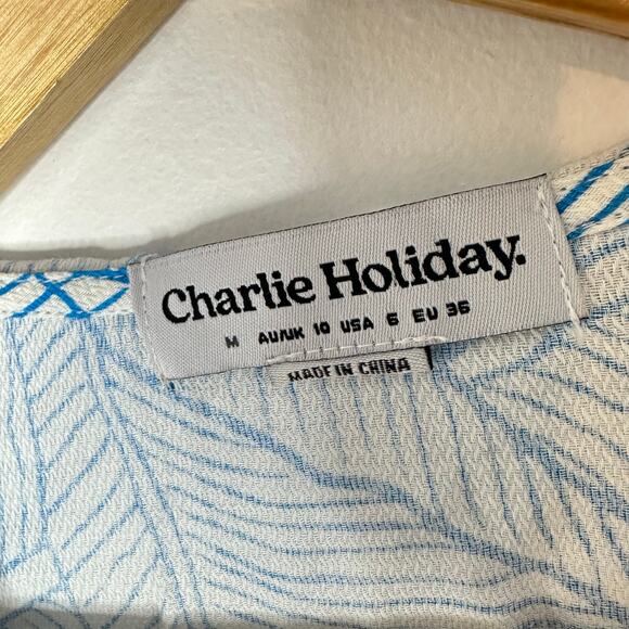 Charlie Holiday The Coco Cover-Up Womans Medium lightweight hoodie - Picture 8 of 9